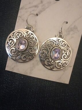 ♥️C 5/$20 Elegant Silver and Purple Filigree Earrings 💜